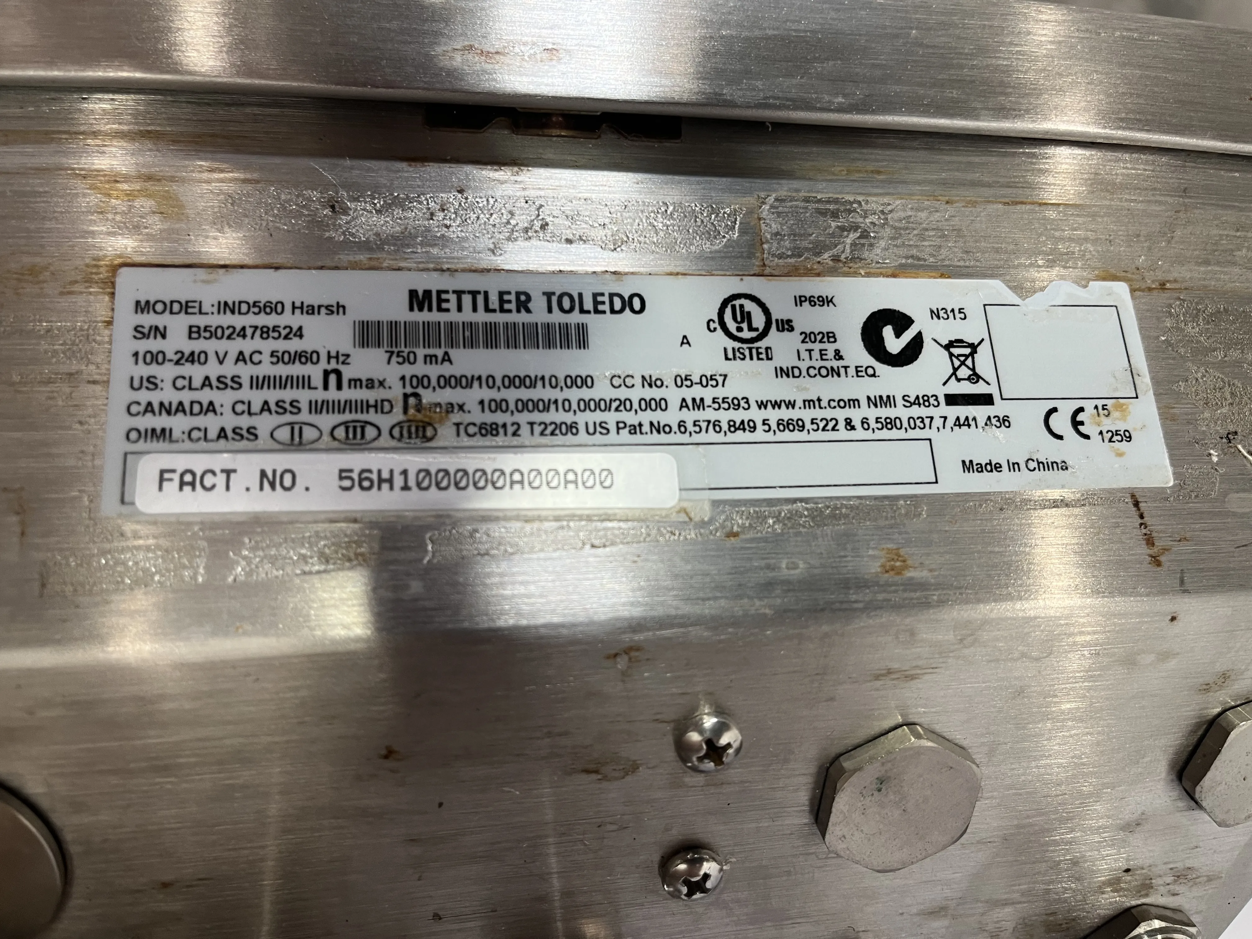 Mettler Toledo IND560 with Deckmate Floor Scale