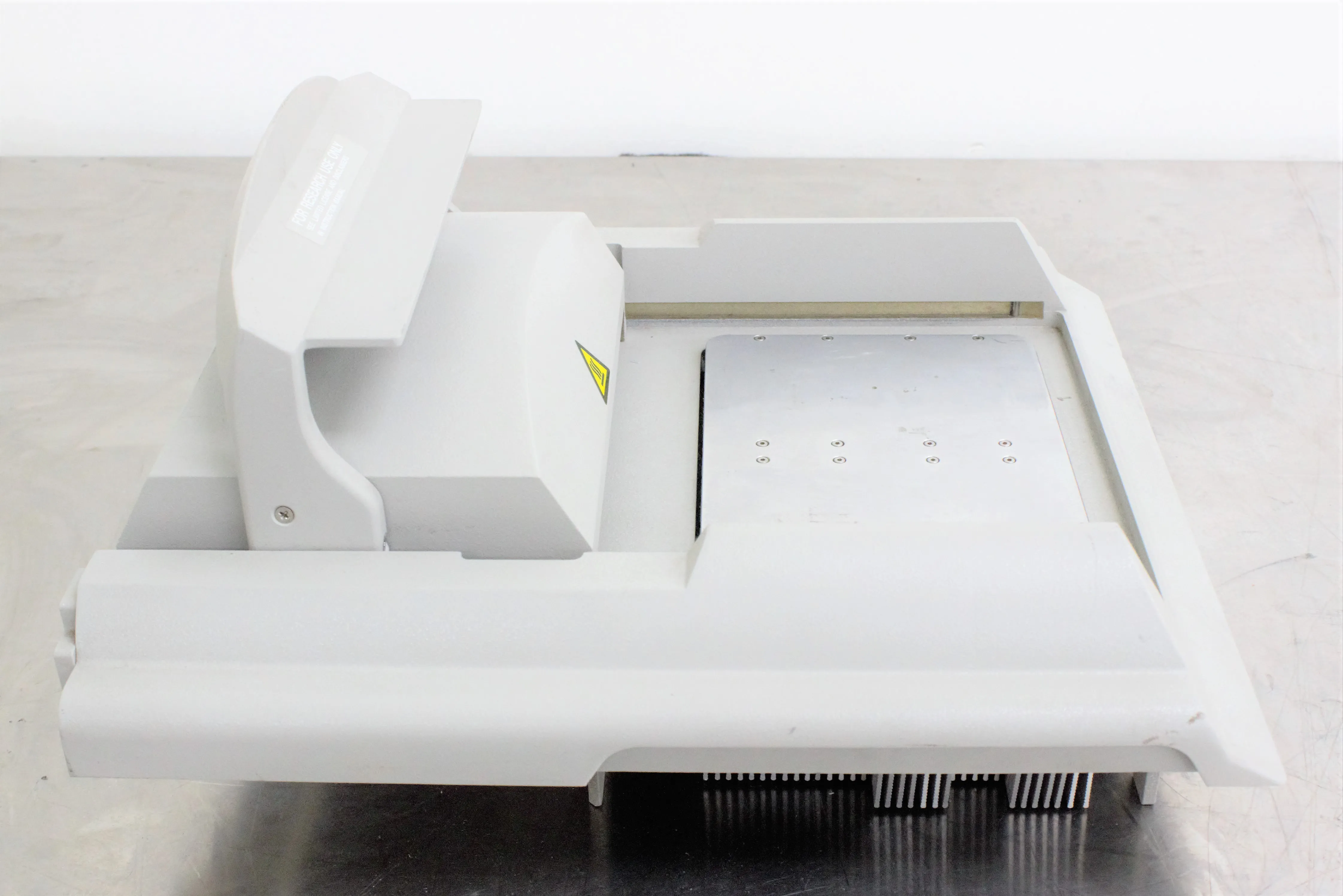 Applied Biosystems GeneAmp PCR System 9700 with Dual 384-Well Sample Block Module