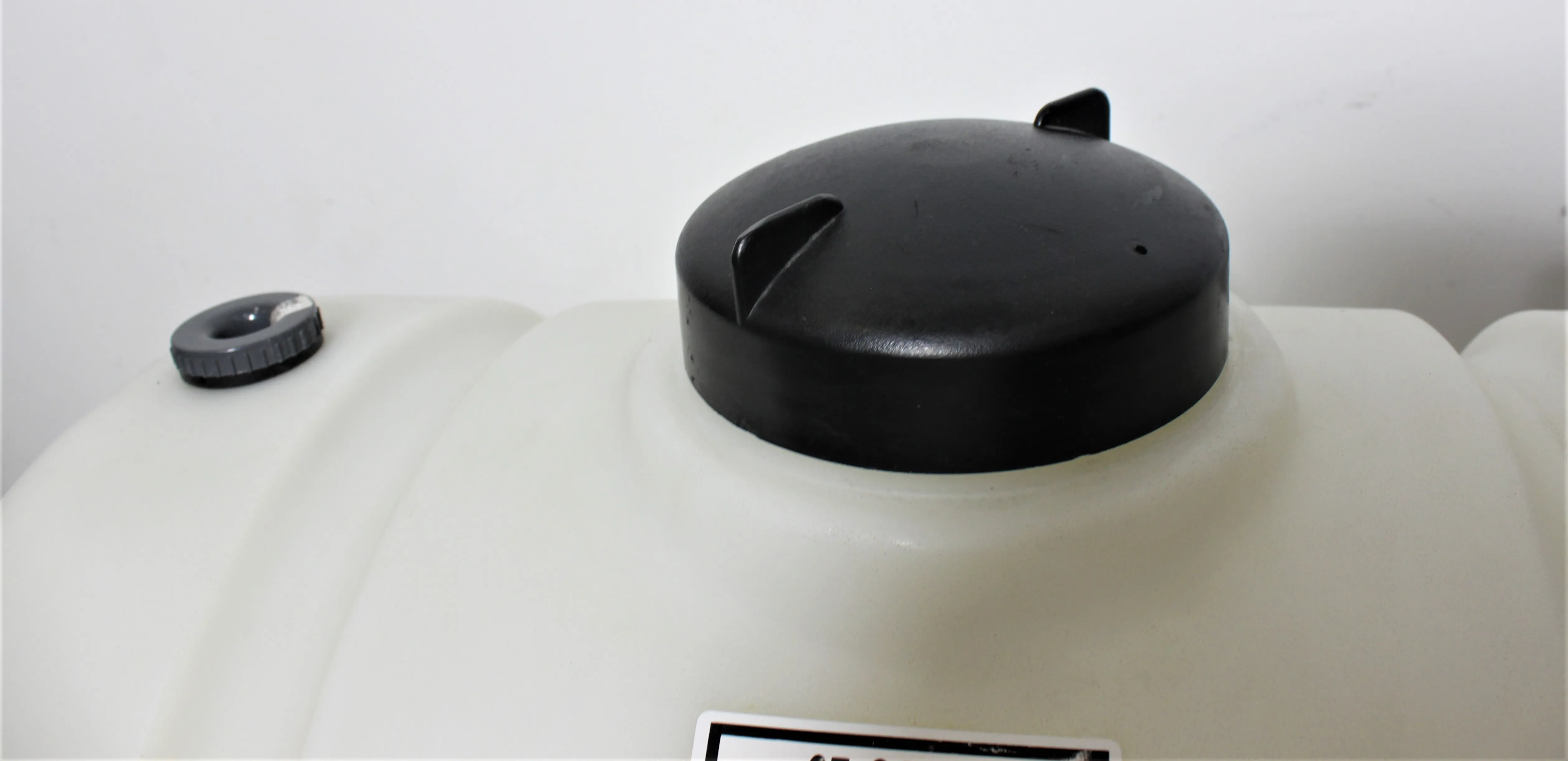 Chem Tainer 35 Gallon Plastic Storage Tank