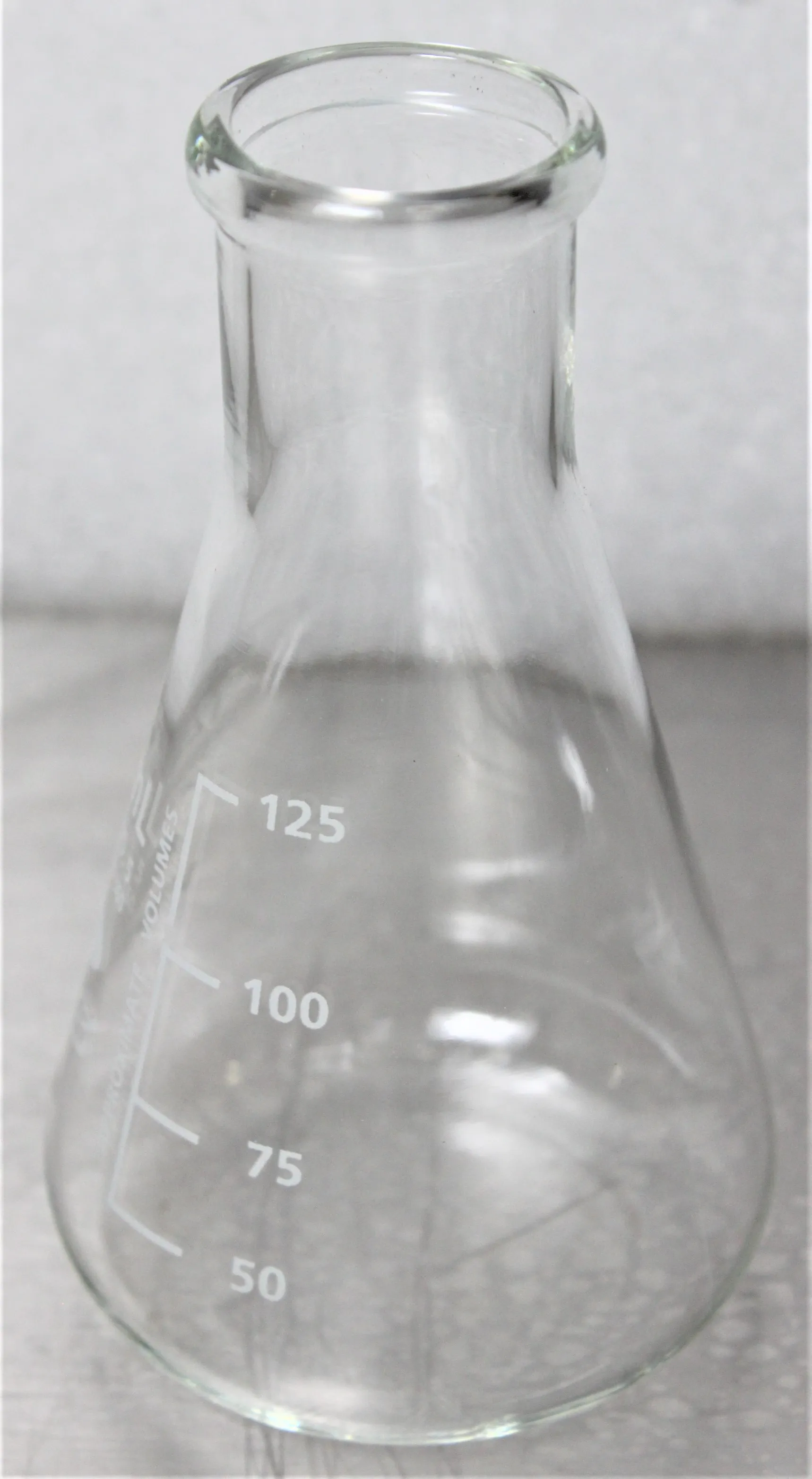 VWR 125mL Erlenmeyer Flask Narrow Mouth 89000-360 Box of 12