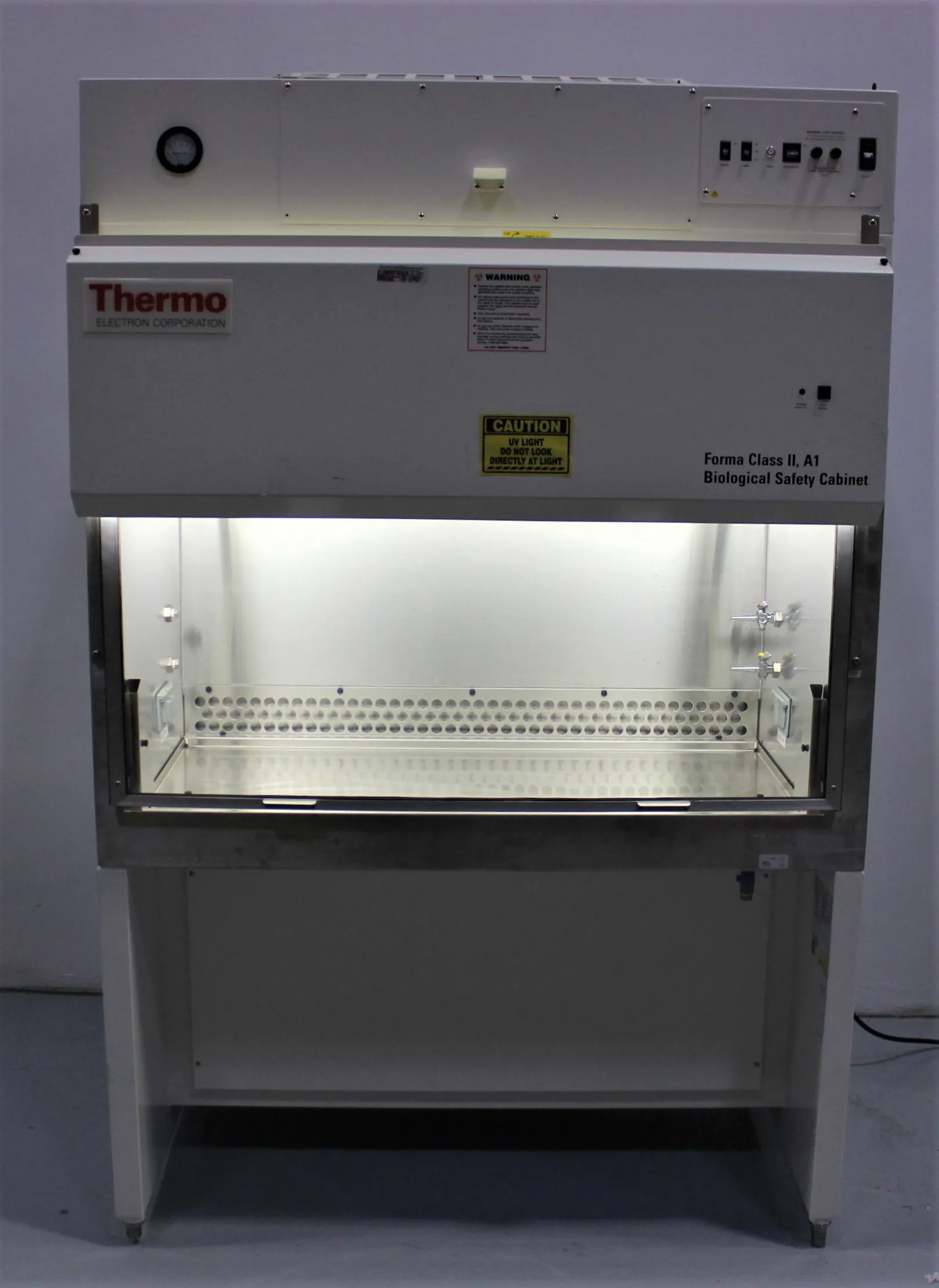 Thermo Electron 1200 Biosafety Cabinet Class 2 Used 30-Day Warranty