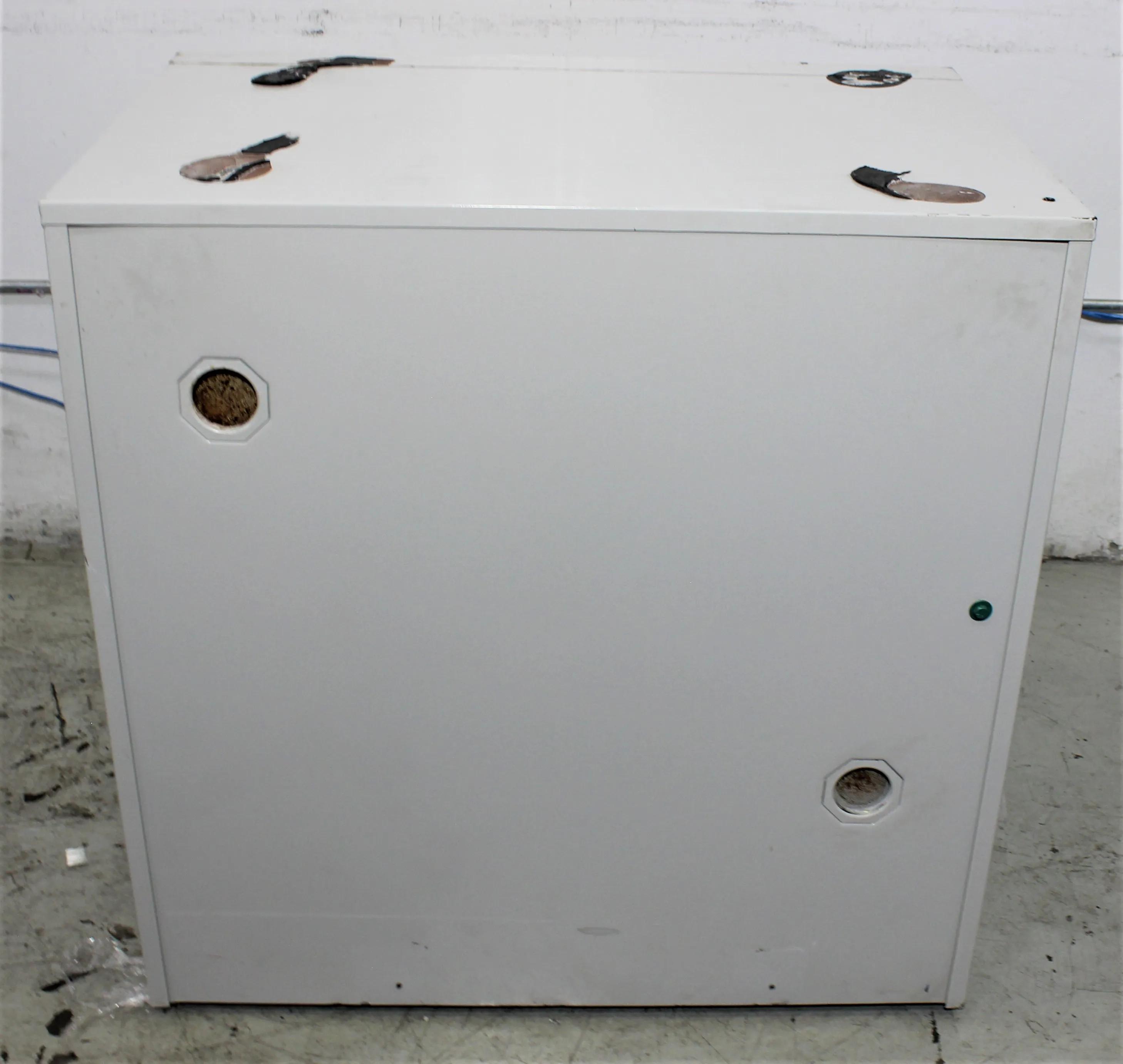 Securall A131 Flammable Safety Storage Cabinet 30 Gallon 2-Door Self-Latch