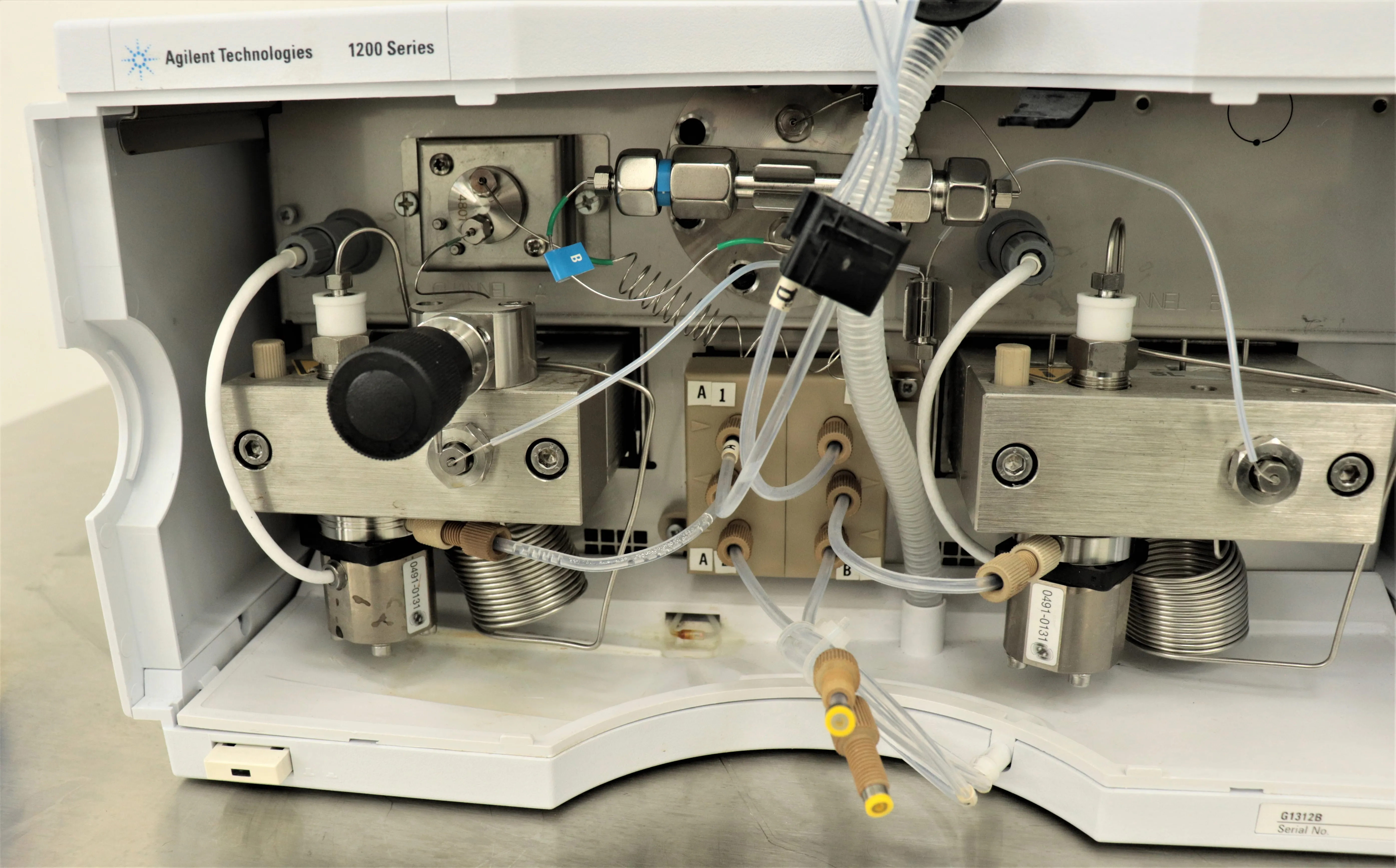 Agilent Technologies 1200 Series Binary Pump SL (G1312B)