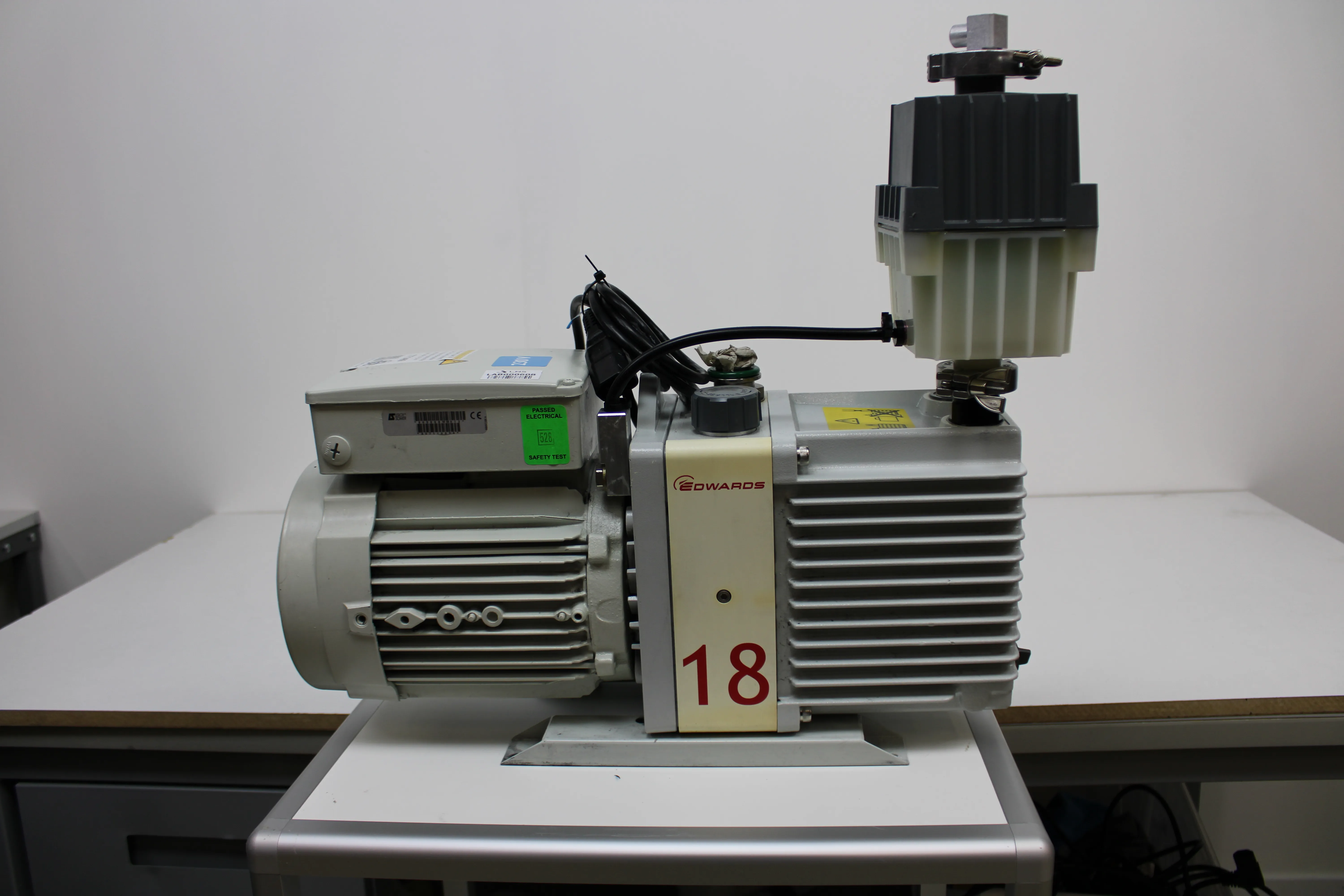 Edwards Pump 18 Vacuum Pump