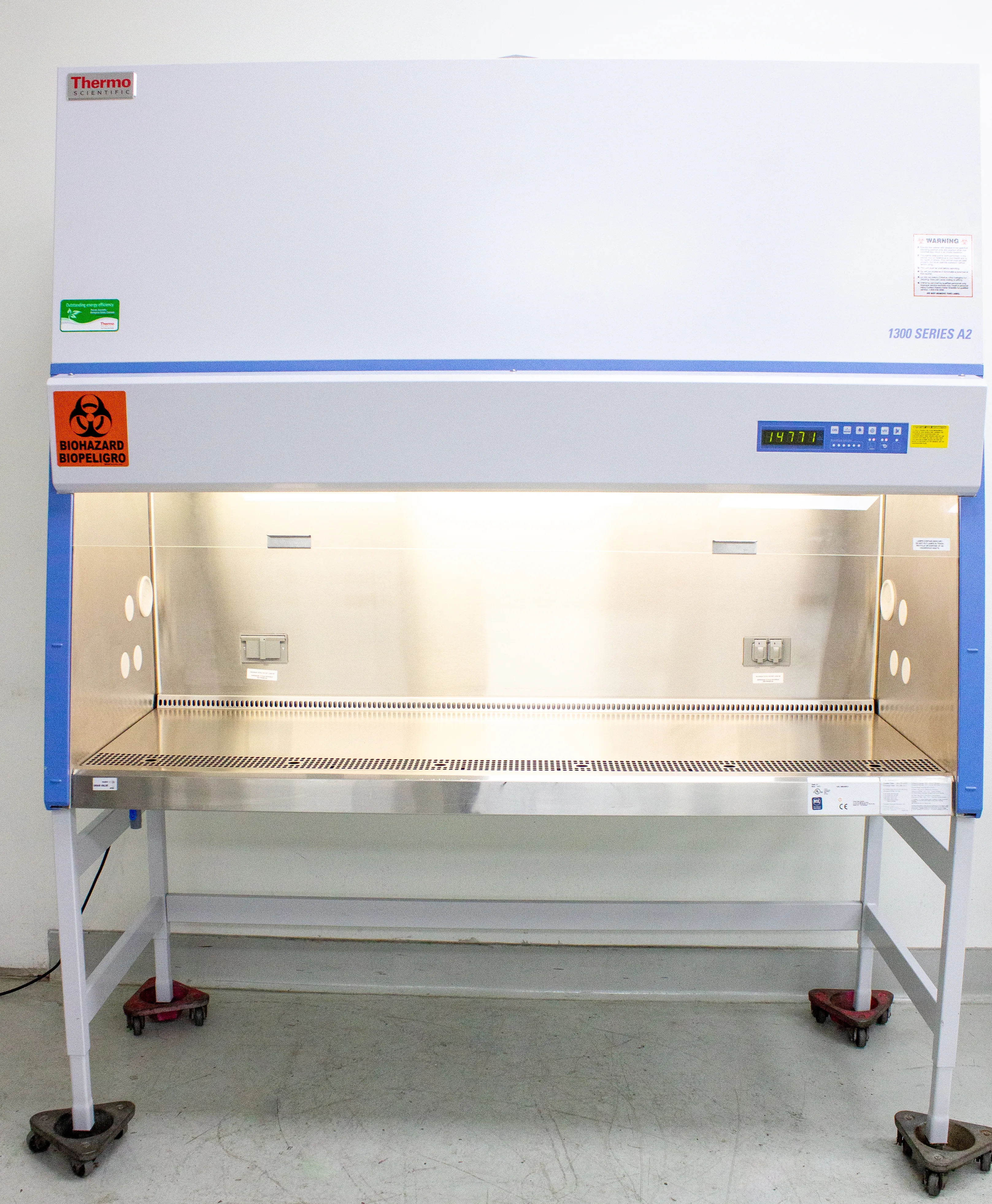 Thermo Scientific 1300 Series Class II, Type A2 Biological Safety Cabinet Model 1377