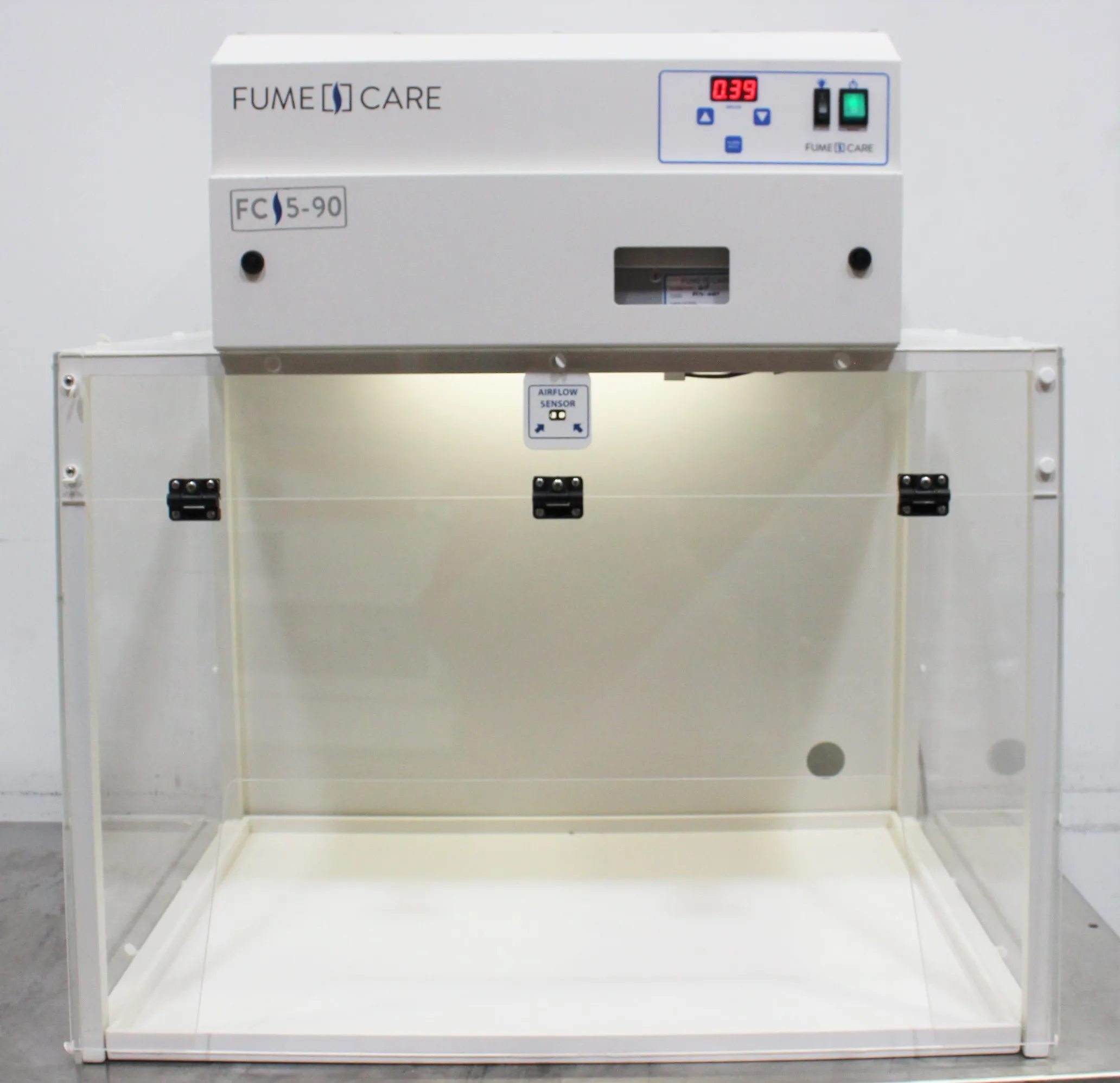 Fume Care FC-5-60.0. Class 2 Benchtop Ductless Fume Hood 120V/220V 50Hz/60Hz Used Lab Equipment