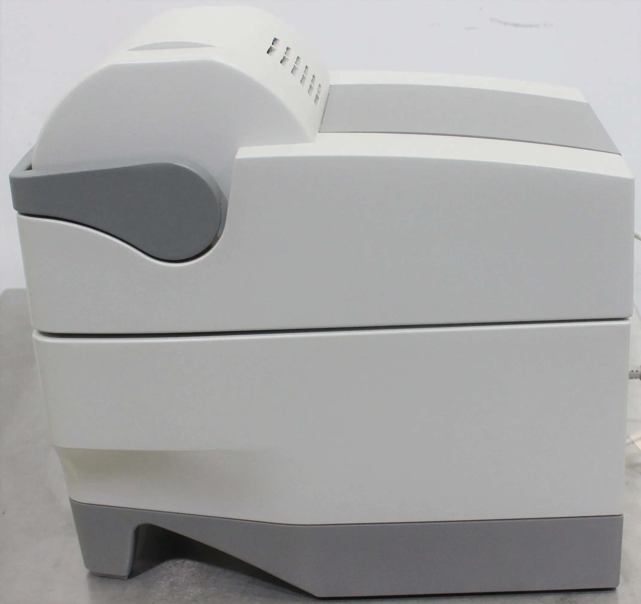 Eppendorf 5345 PCR Thermal Cycler Real Time PCR System 120V 50Hz/60Hz