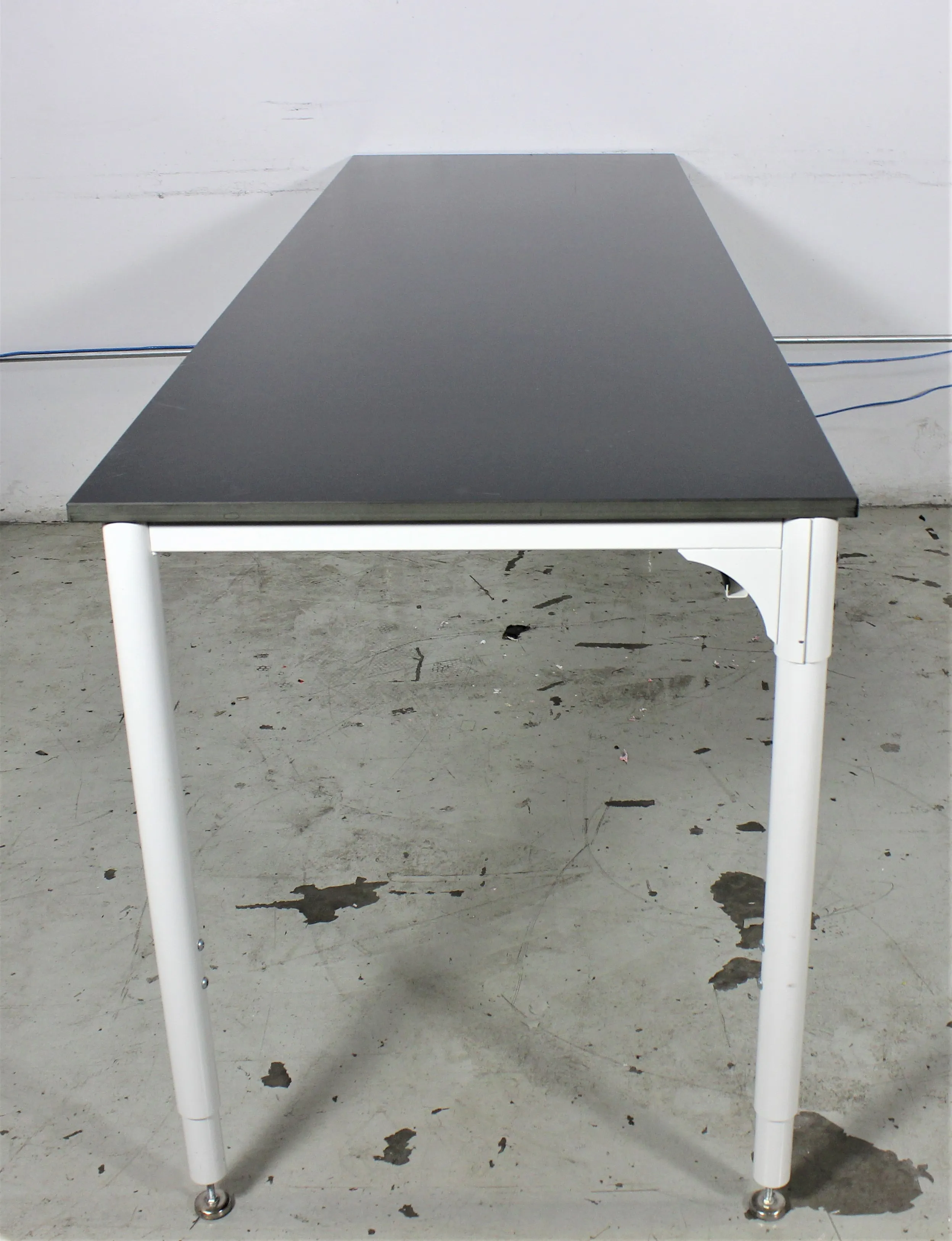 Fisher Hamilton Kennedy Series Workbench with Chemical Resistant Phenolic Resin Top