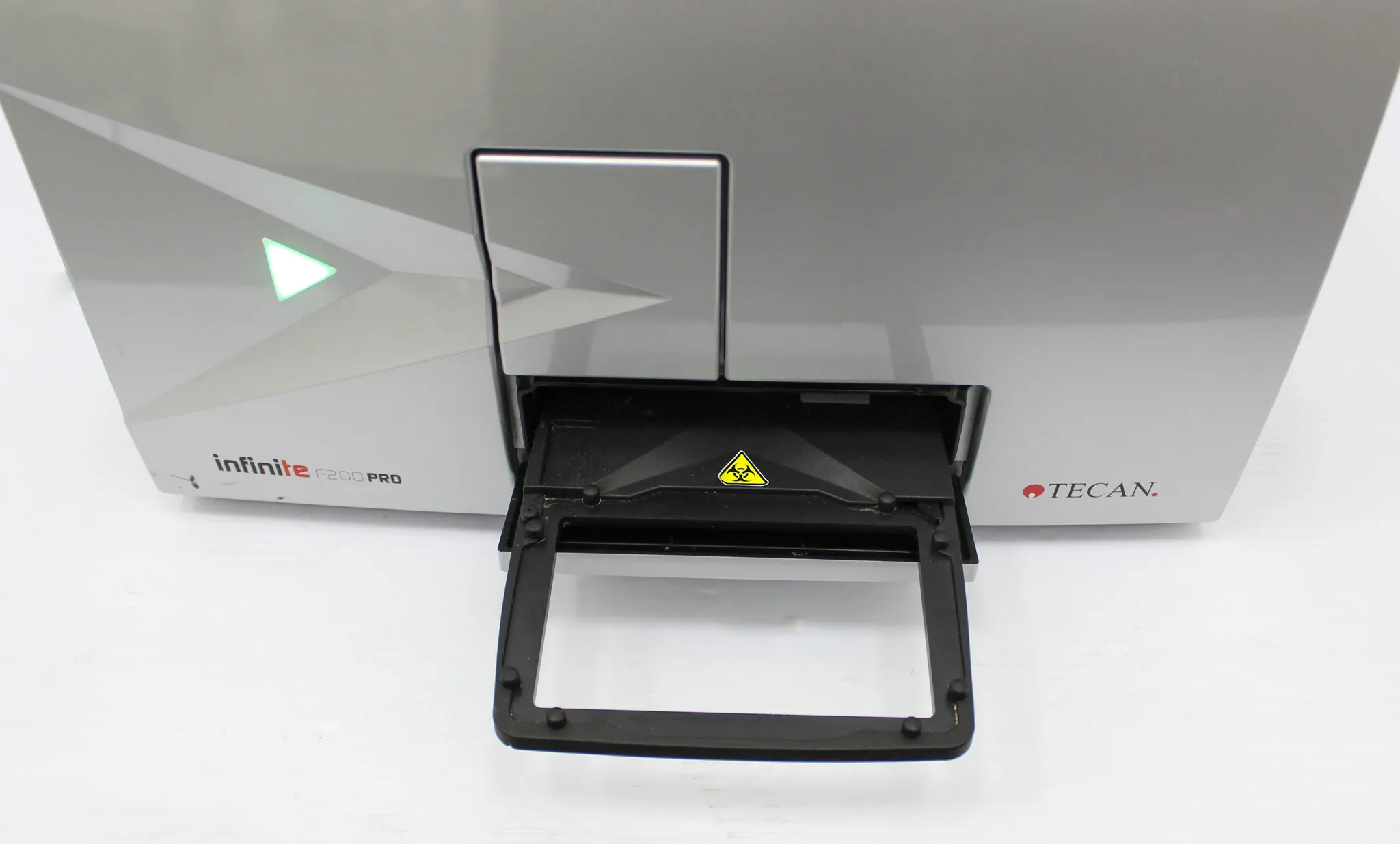 TECAN Infinite Microplate Reader F200 Pro