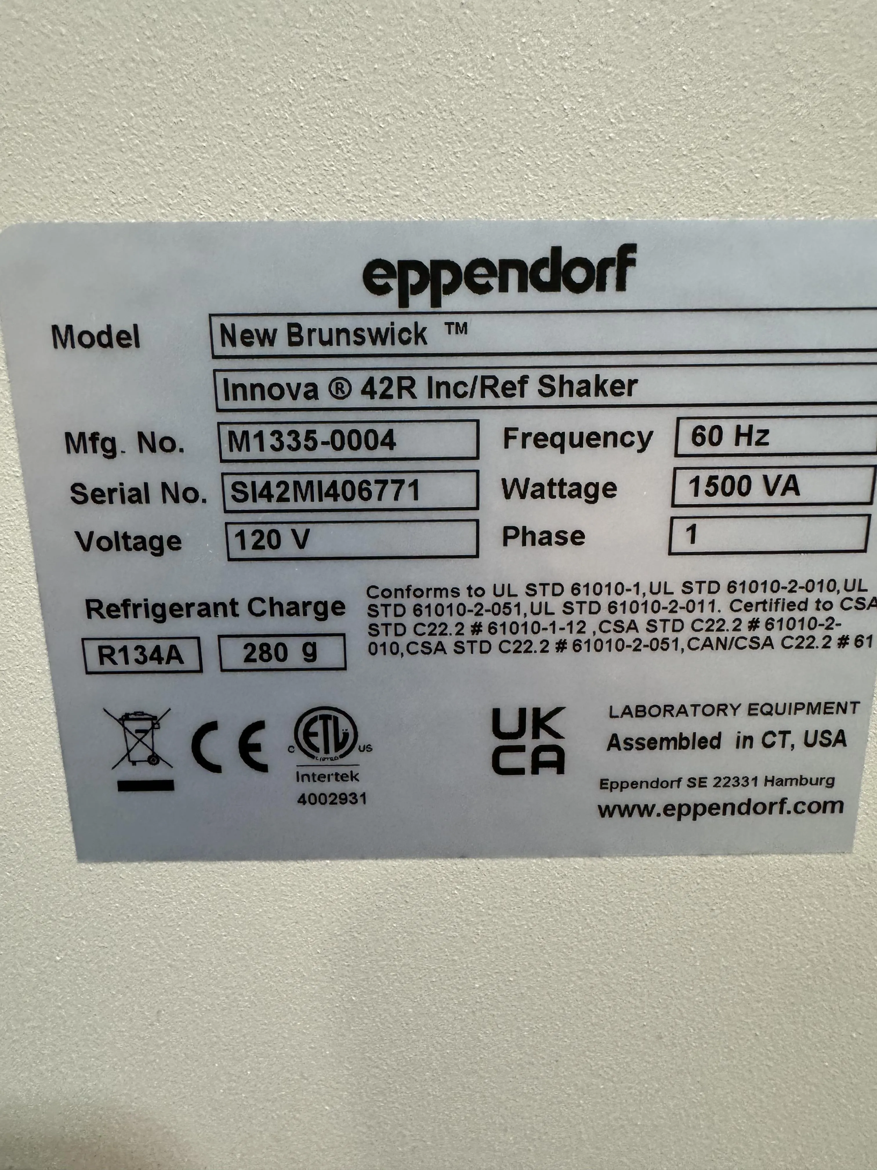 Eppendorf New Brunswick Innova 42R Refrigerated Incubator Shaker