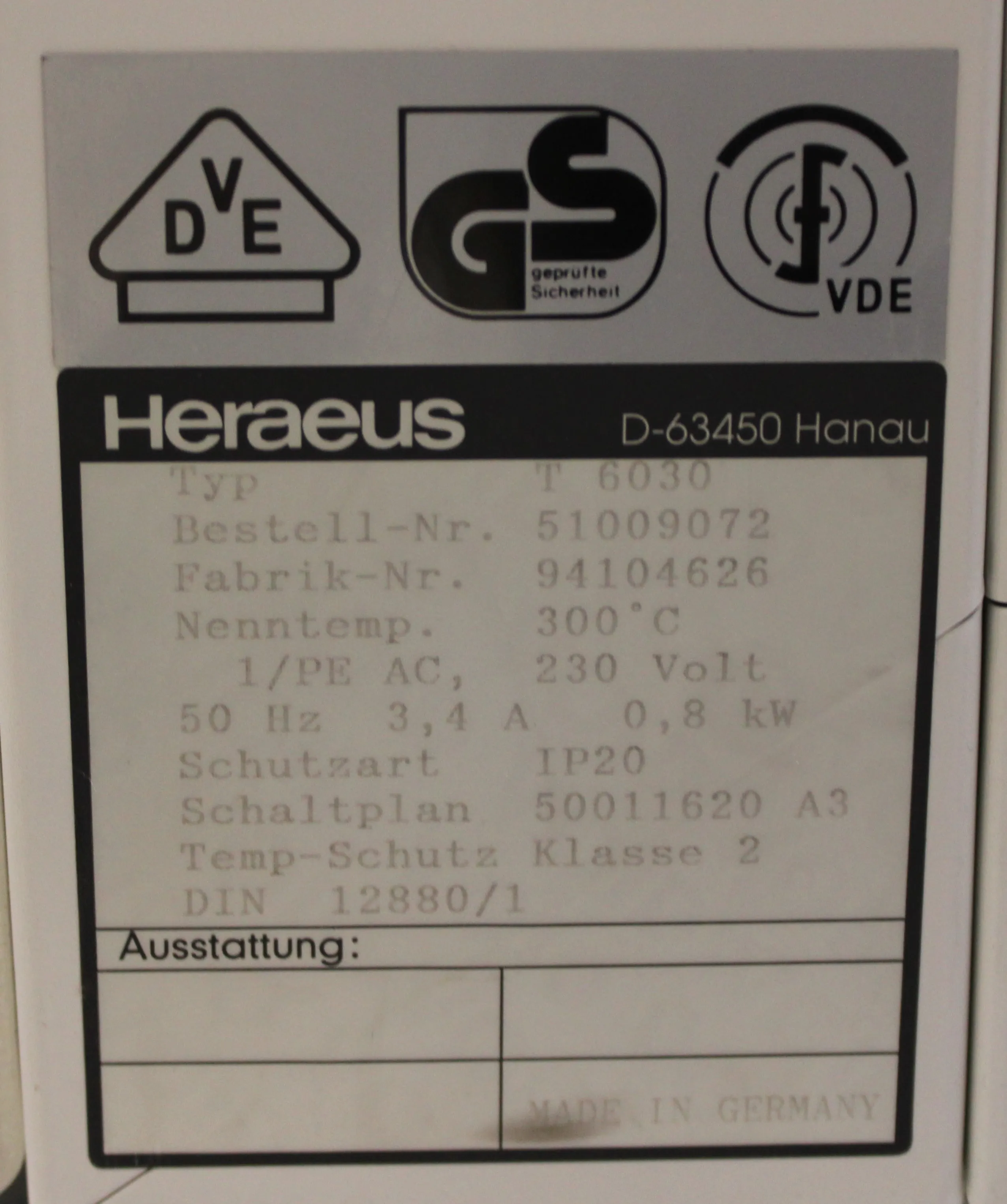 Heraeus T6030 Heating and Drying Oven 30L 250C 220V