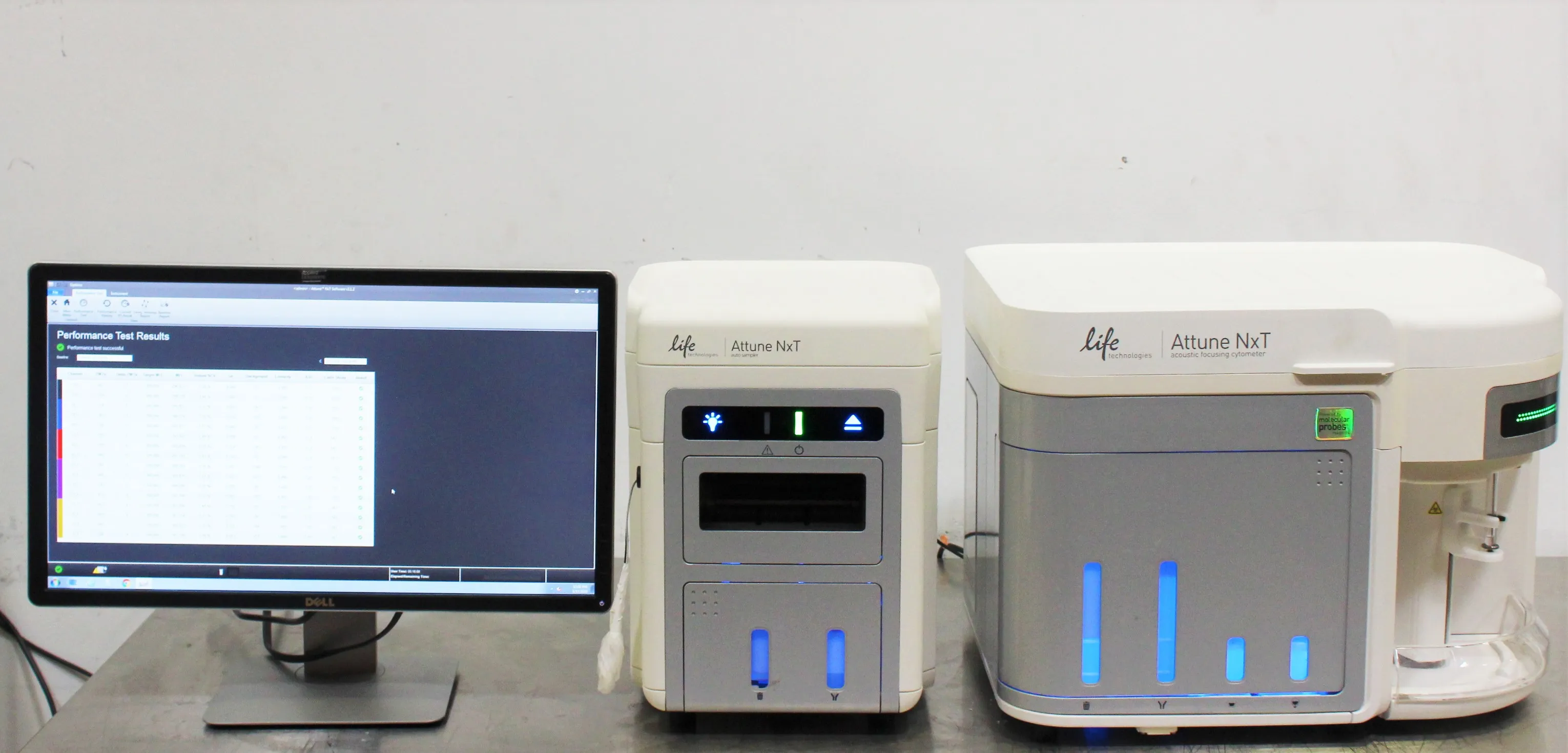 Applied Biosystems NxT Acoustic Focusing Cytometer for Flow Cytometry