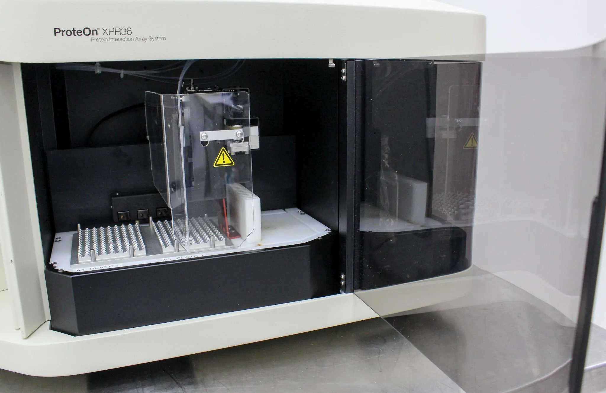 Bio Rad ProteOn XPR36 Protein Interaction Array System Analyzer