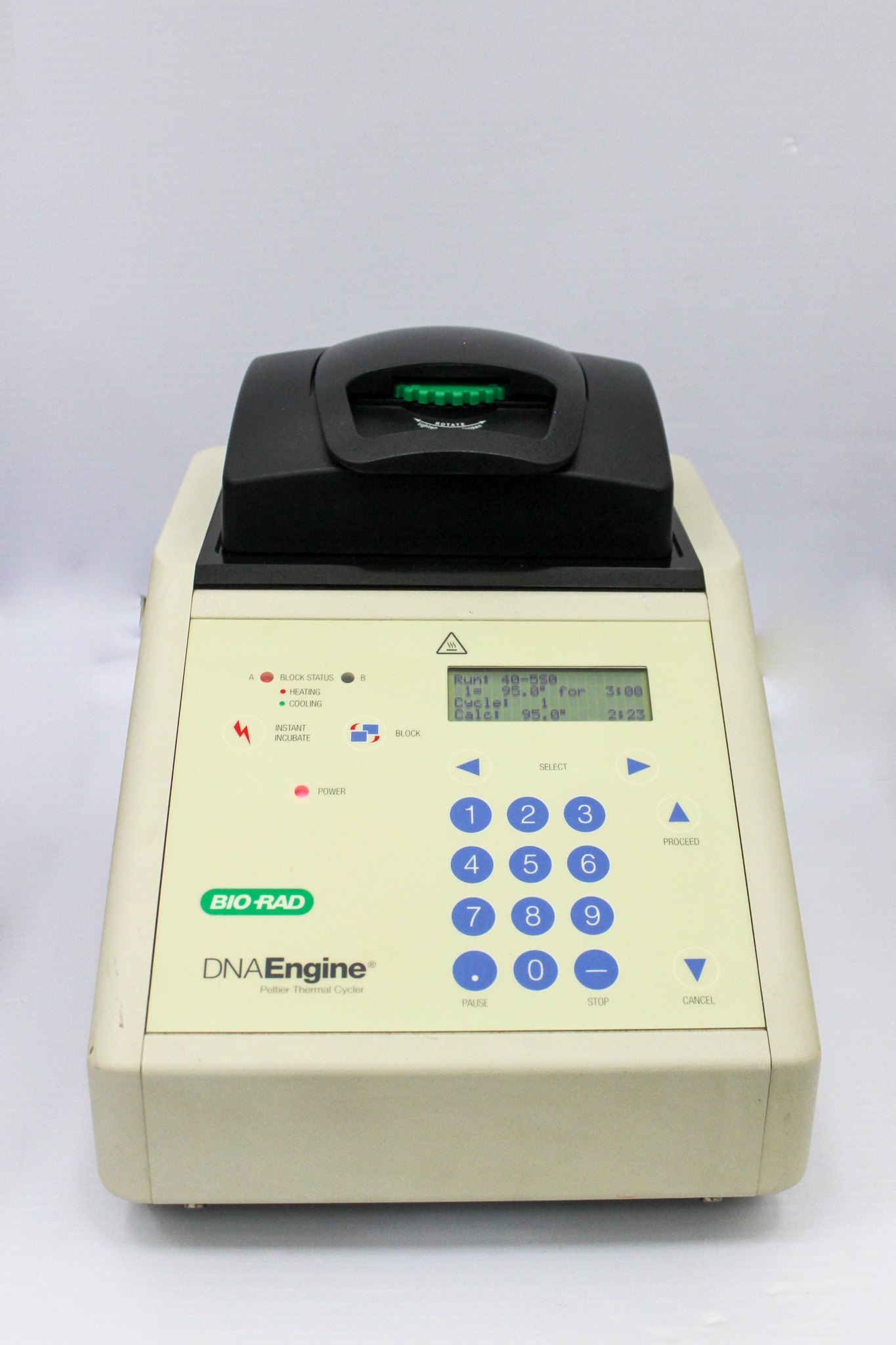 Bio-Rad Gradient 96 Well DNA Engine Thermal Cycler Model: ALS1296G /PTC0200  - 3376062