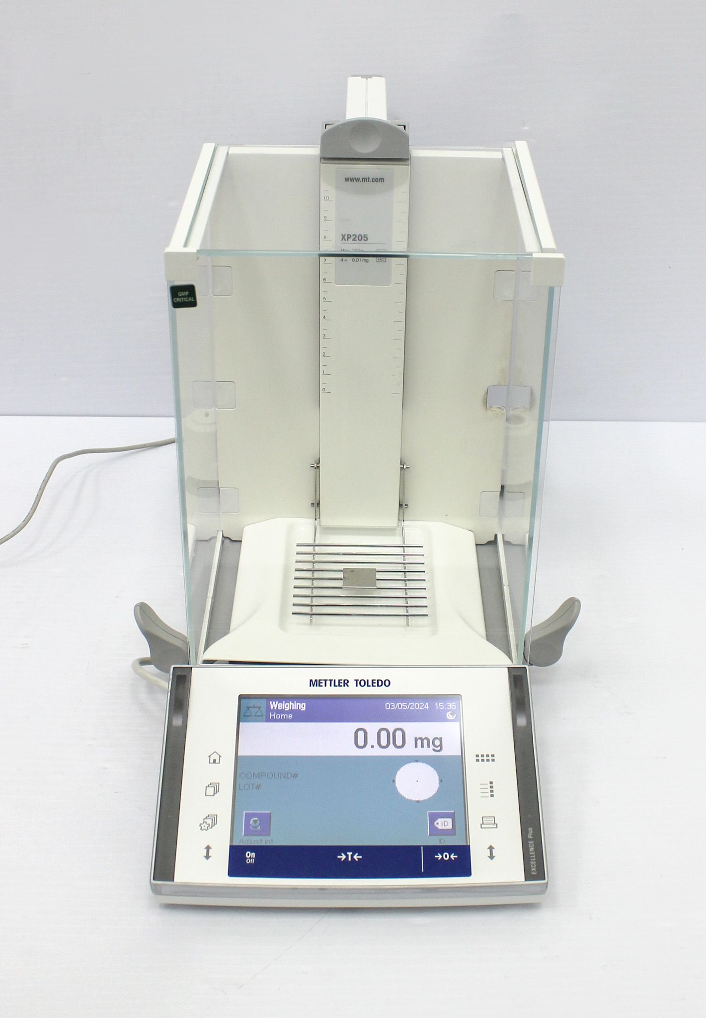 Mettler Toledo Excellence XP205 Analytical Balance